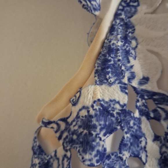 White House Black Market Blue & White Floral Lace Midi Dress - Picture 5 of 7